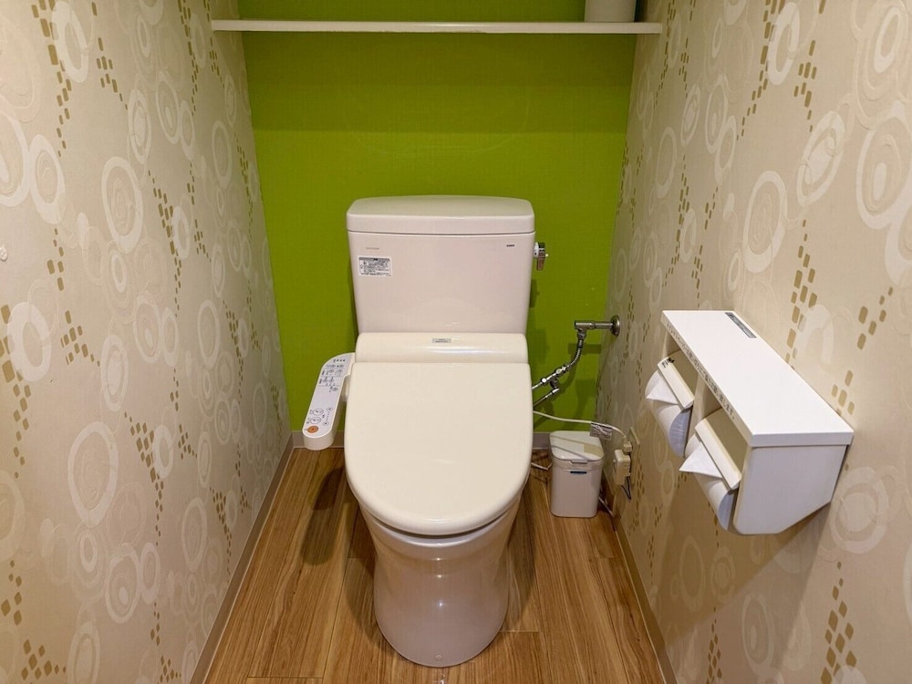 クイーンルーム (カラーブルーム) 禁煙 客室の設備とサービス0 | ホテル リマ ショコラ