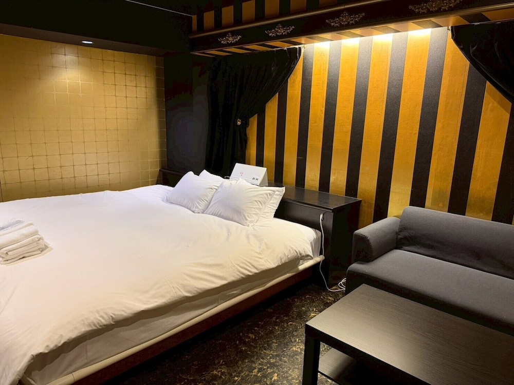 クイーンルーム (ヴェルベット) 禁煙 客室0 | ホテル リマ ショコラ