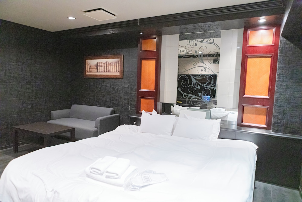 クイーンルーム (モダンミューズ) 禁煙 客室6 | ホテル リマ ショコラ