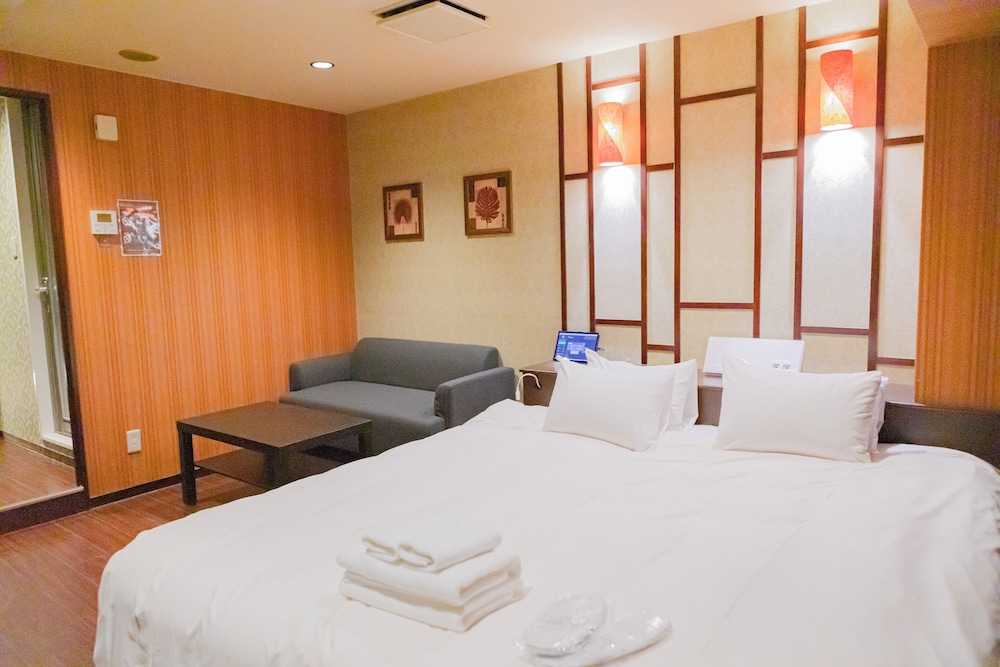 クイーンルーム (アンバーカーム) 禁煙 | ホテル リマ ショコラ