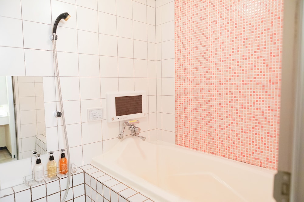 クイーンルーム (モダンミューズ) 禁煙 バスルーム1 | ホテル リマ ショコラ