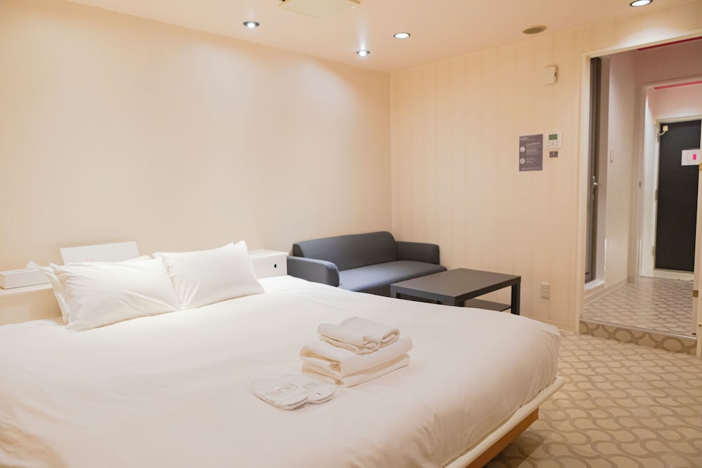 クイーンルーム (ブラッシュ) 禁煙 | ホテル リマ ショコラ