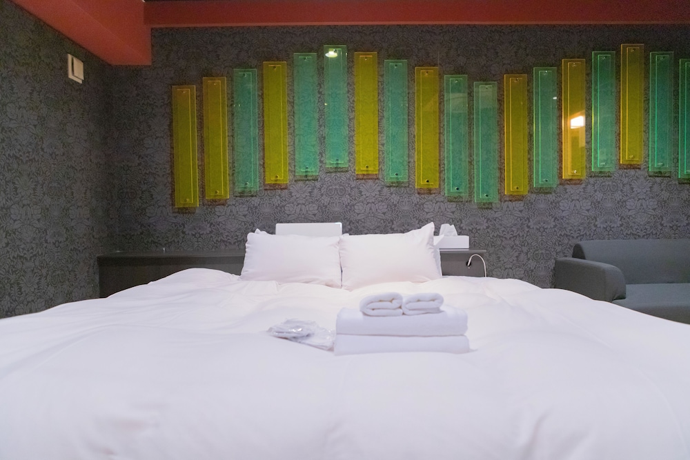 クイーンルーム (アーバンエッジ) 禁煙 客室2 | ホテル リマ ショコラ