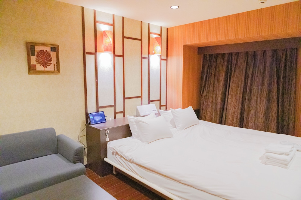 クイーンルーム (アンバーカーム) 禁煙 客室1 | ホテル リマ ショコラ