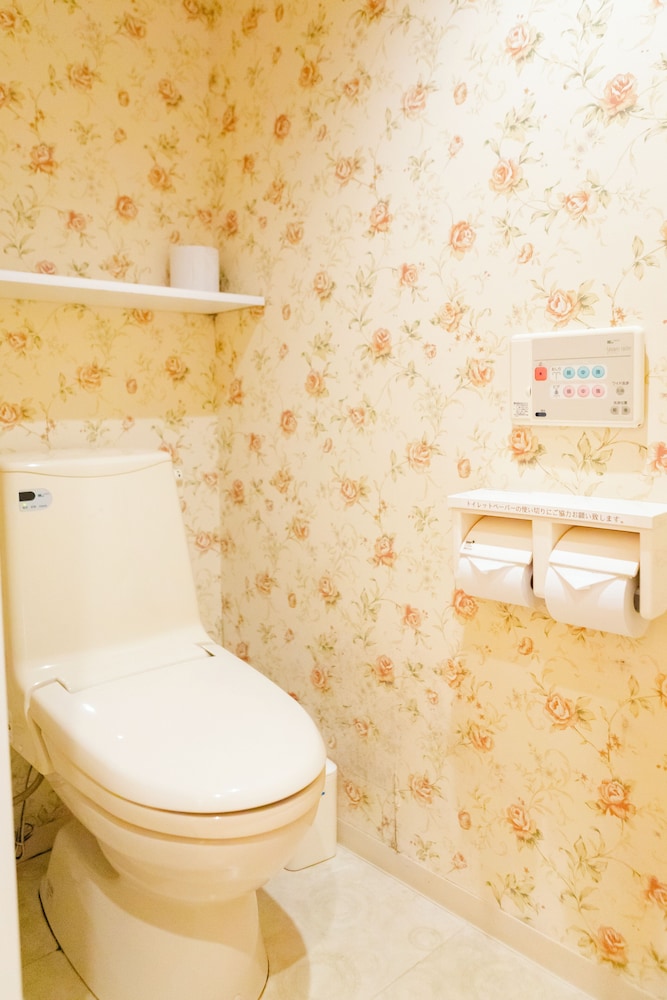 クイーンルーム (セレーナブルーム) 禁煙 客室2 | ホテル リマ ショコラ