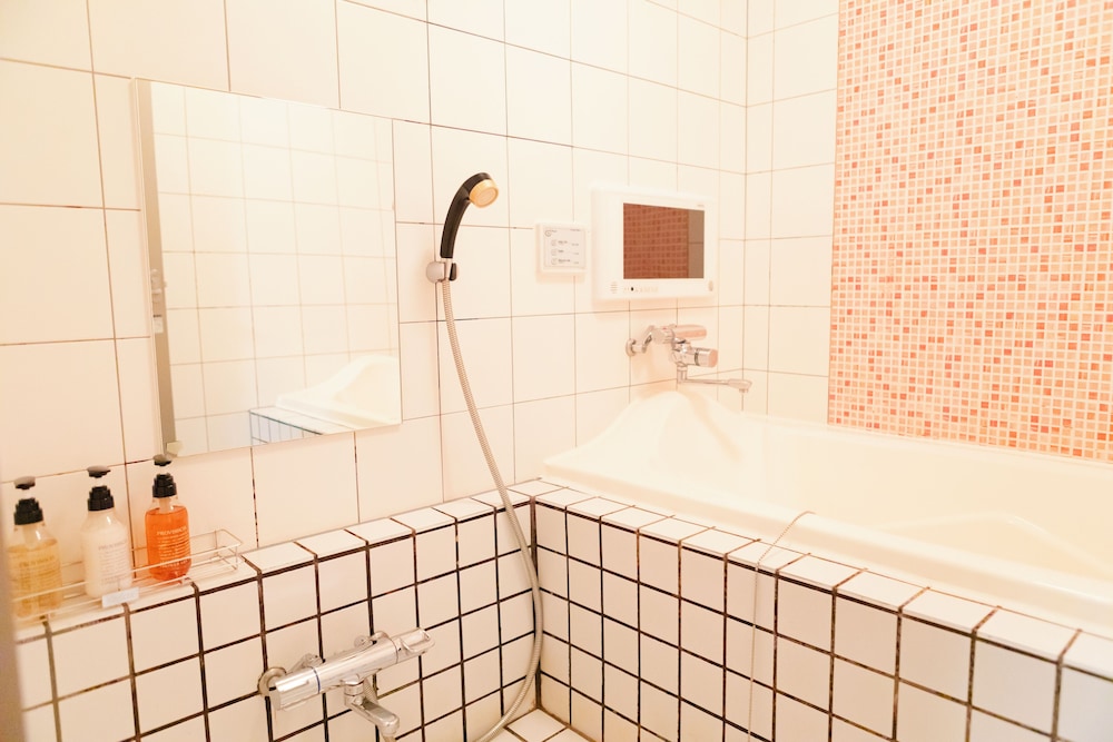 クイーンルーム (セレーナブルーム) 禁煙 バスルーム0 | ホテル リマ ショコラ