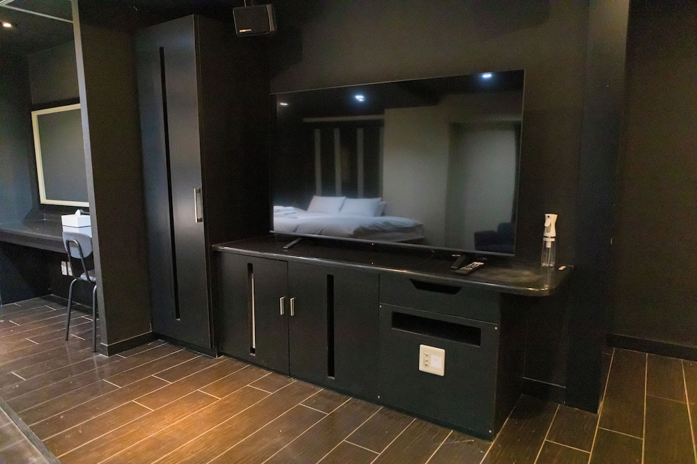 クイーンルーム (グランドリュクス) 禁煙 客室4 | ホテル リマ ショコラ