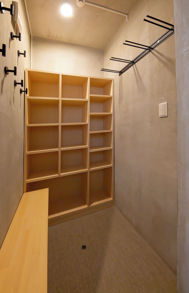 ロッカー1 | Chihiro Niseko