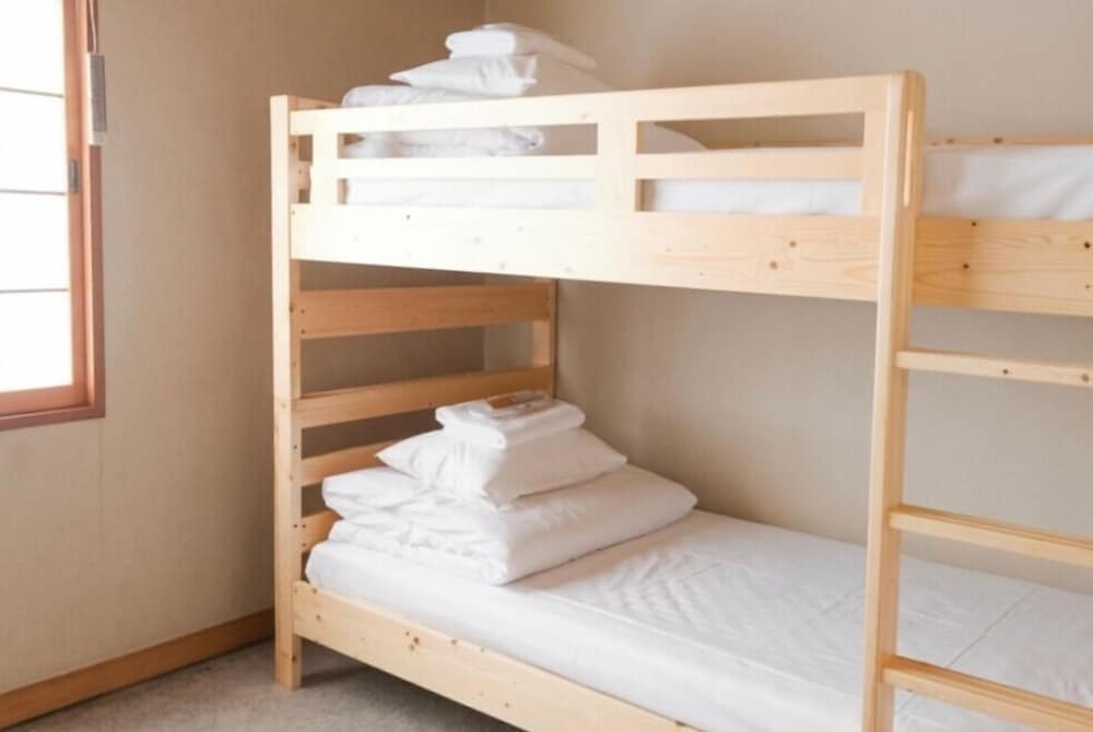 ツインルーム 客室1 | THE GAKUSUI - Hostel