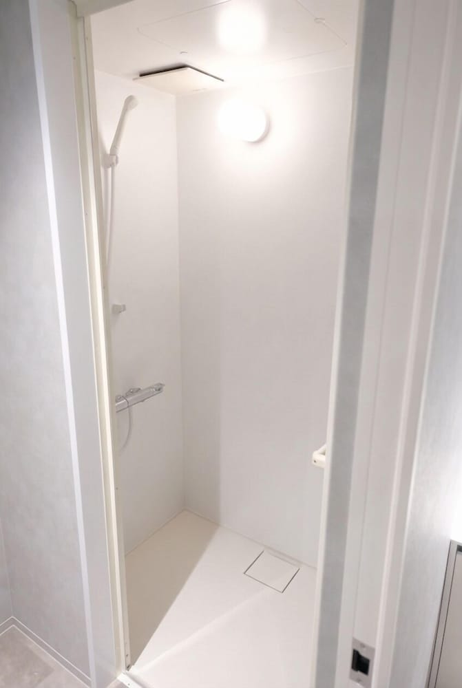 共用バスルーム1 | THE GAKUSUI - Hostel