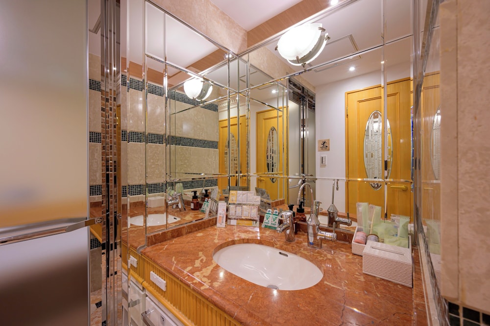 スタンダード ダブルルーム 禁煙 客室3 | BE FREE HOTELS甲府