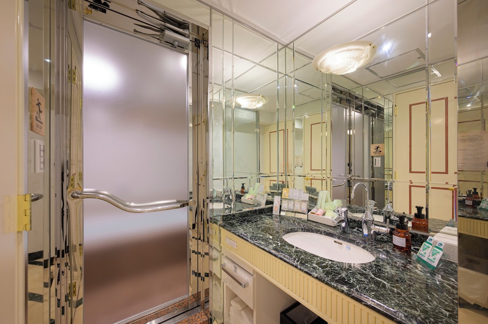 スーペリア ツインルーム 禁煙 サウナ 客室1 | BE FREE HOTELS甲府