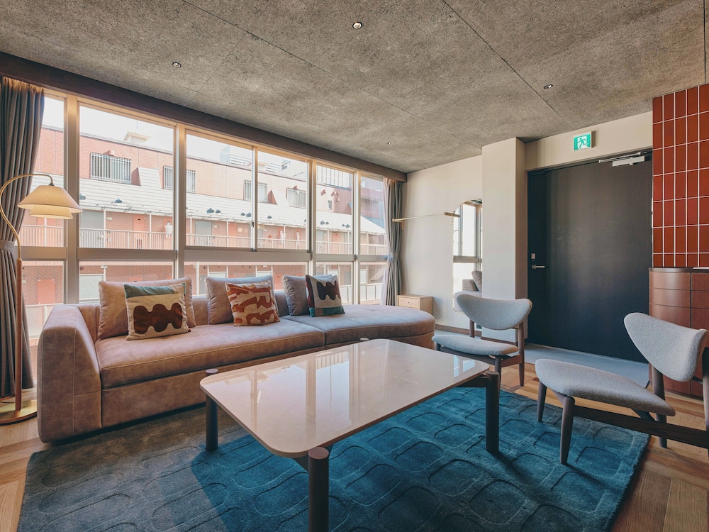 デラックス スイート コーナー 客室2 | illi Nuto Shinjuku