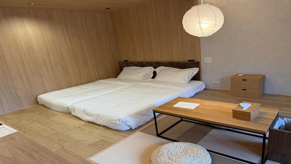 ベーシック ツインルーム 禁煙 コートヤードビュー 客室6 | 瀾山ホテル LanshanHotel 澜山酒店