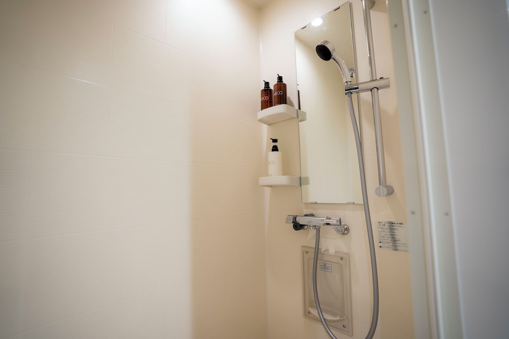 デラックス ダブルルーム 客室の設備とサービス7 | Hotel S-Presso Namba Ekimae