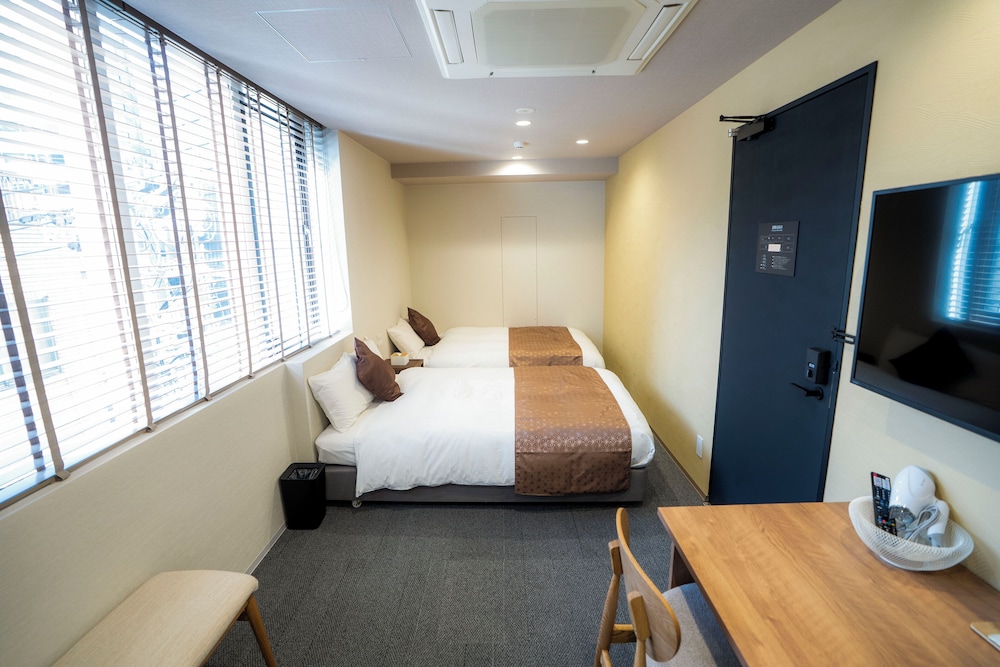 スーペリア ツインルーム 客室3 | Hotel S-Presso Namba Ekimae