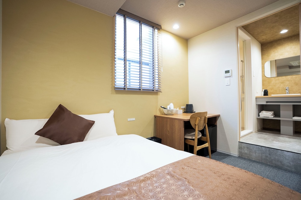 デラックス ダブルルーム 客室の設備とサービス9 | Hotel S-Presso Namba Ekimae