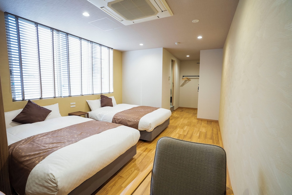 デラックス ツインルーム 客室1 | Hotel S-Presso Namba Ekimae