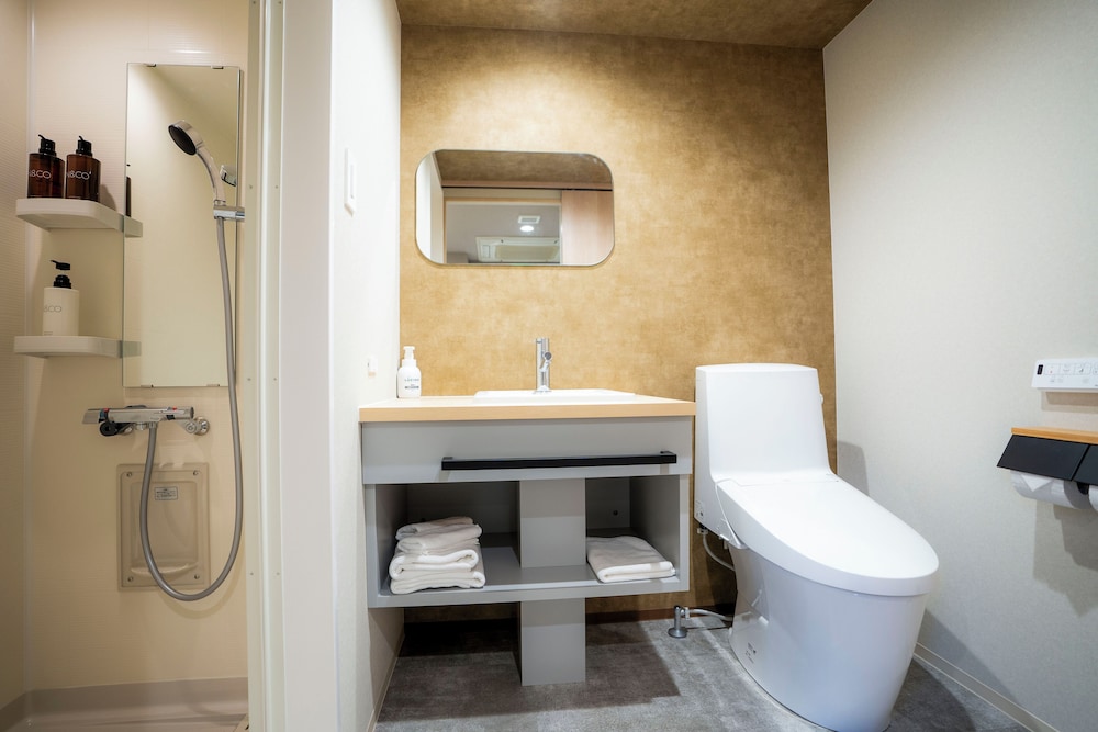 デラックス ダブルルーム 客室の設備とサービス2 | Hotel S-Presso Namba Ekimae