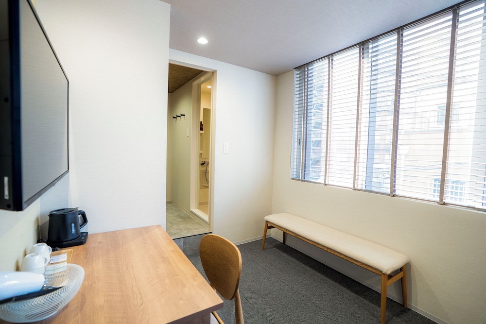 スーペリア ツインルーム 客室2 | Hotel S-Presso Namba Ekimae