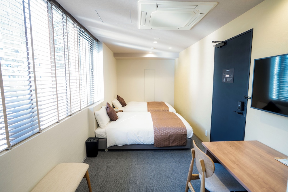 スーペリア ツインルーム 客室9 | Hotel S-Presso Namba Ekimae