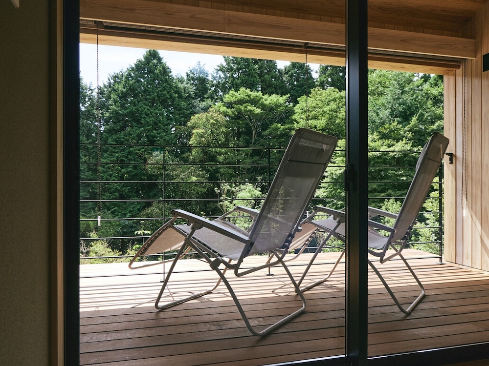 スーペリア 4 人部屋 ガーデンビュー バルコニーからの眺望1 | GEOSPOT MOTOHAKONE A