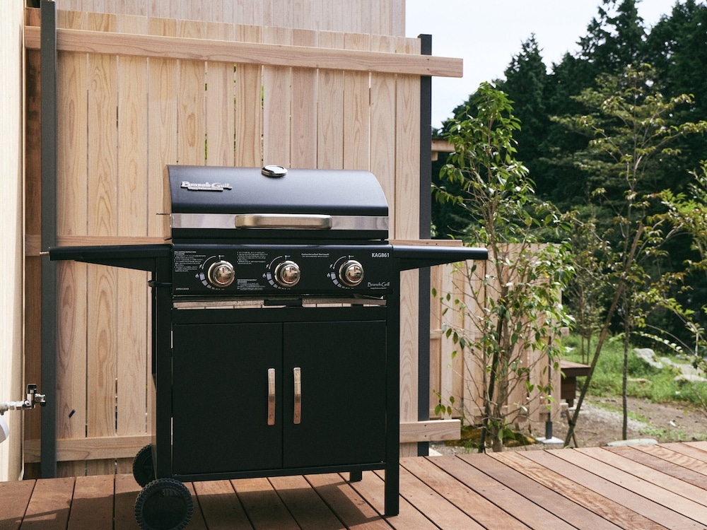 スーペリア 4 人部屋 ガーデンビュー 専用キッチン1 | GEOSPOT MOTOHAKONE A