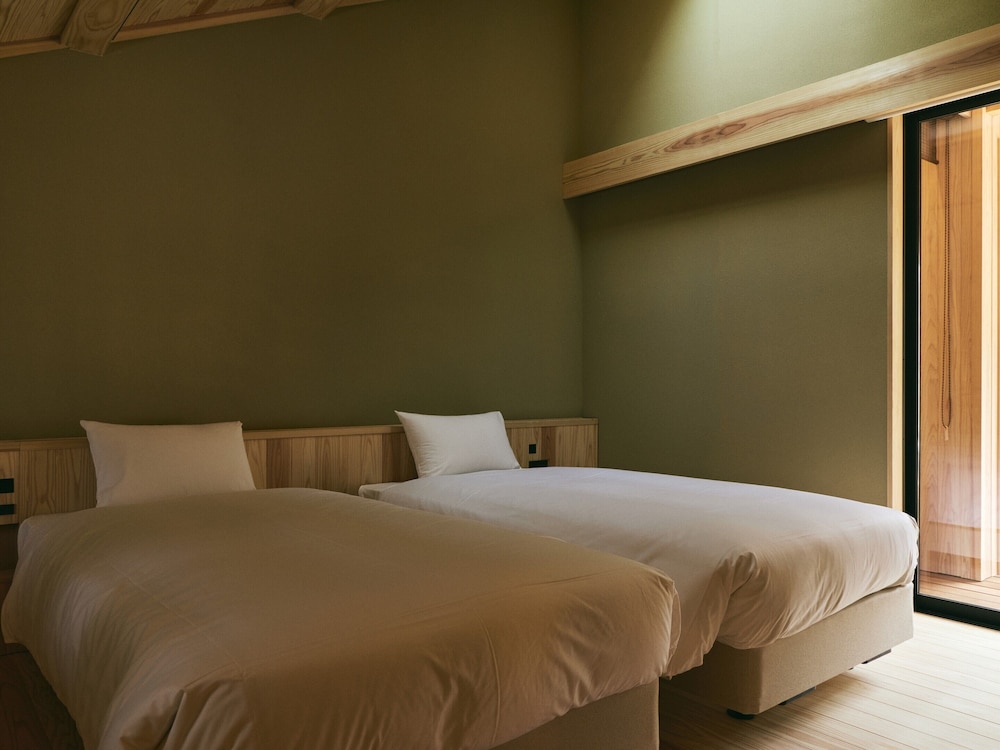 スーペリア 4 人部屋 ガーデンビュー 客室3 | GEOSPOT MOTOHAKONE B