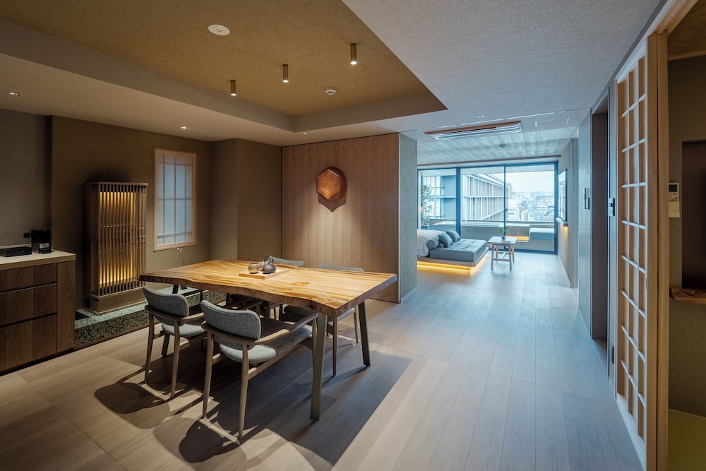 デラックス スイート 2 ベッドルーム シティビュー | MOKU KYOTO