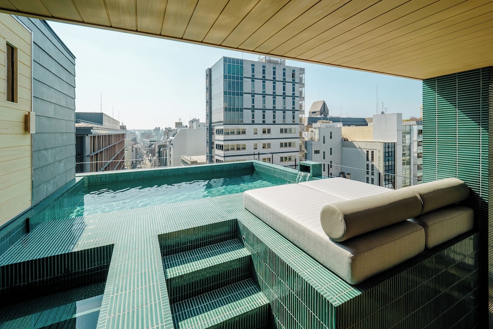 プレミアム スタジオスイート プライベートプール シティビュー 客室0 | MOKU KYOTO