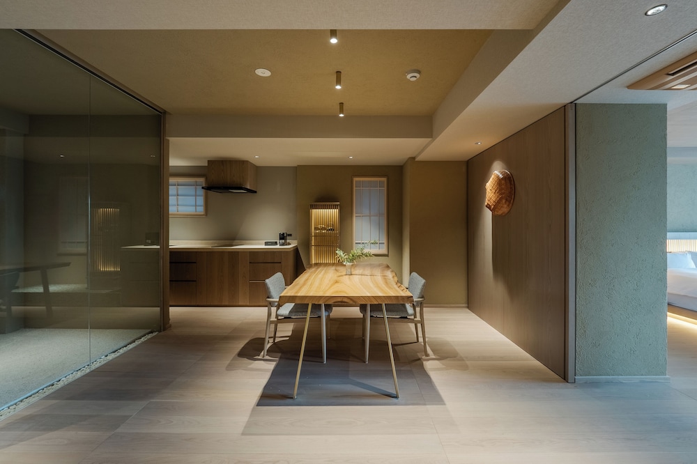 デラックス スイート 1 ベッドルーム シティビュー 内装0 | MOKU KYOTO