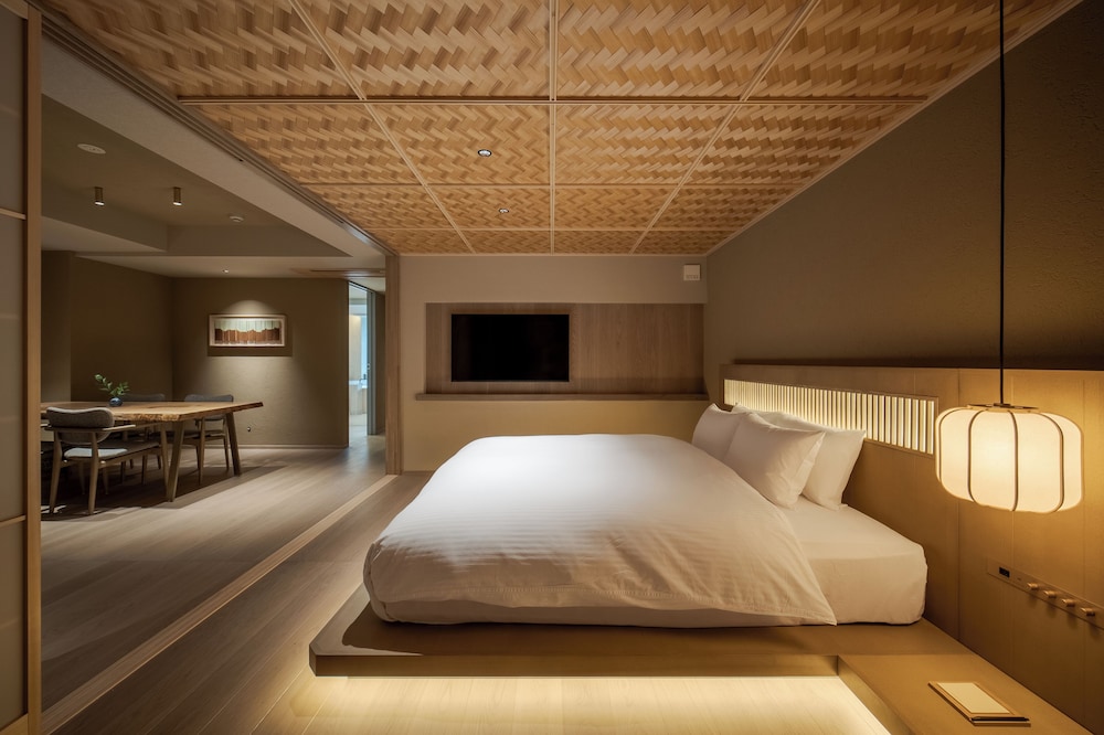 ファミリー スイート 2 ベッドルーム シティビュー 客室1 | MOKU KYOTO