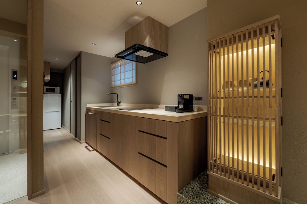 ファミリー スイート 2 ベッドルーム シティビュー 専用キッチン0 | MOKU KYOTO