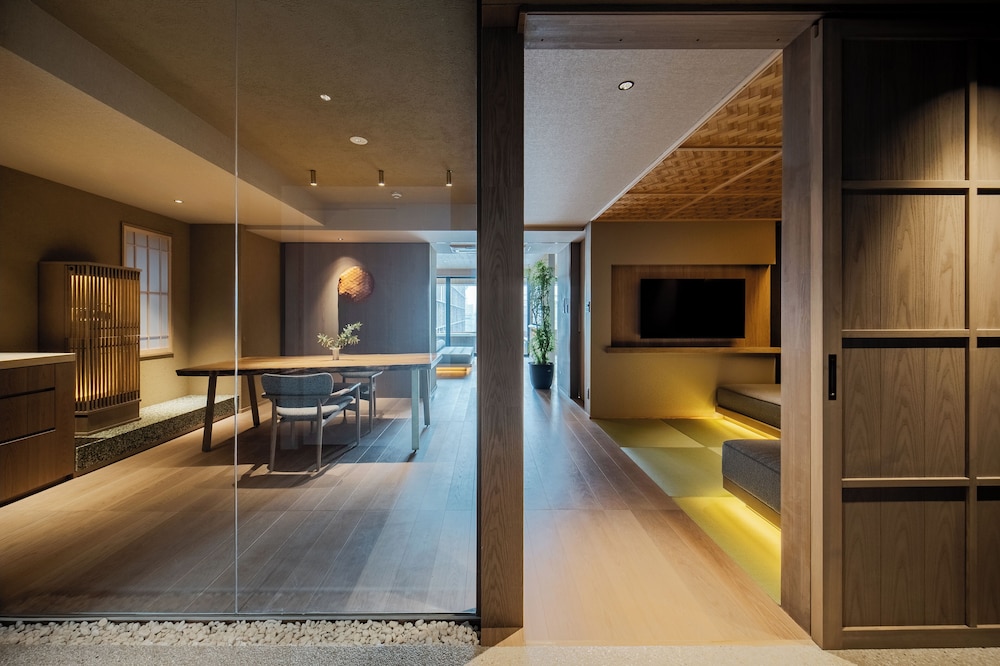 デラックス スイート 1 ベッドルーム シティビュー 客室2 | MOKU KYOTO