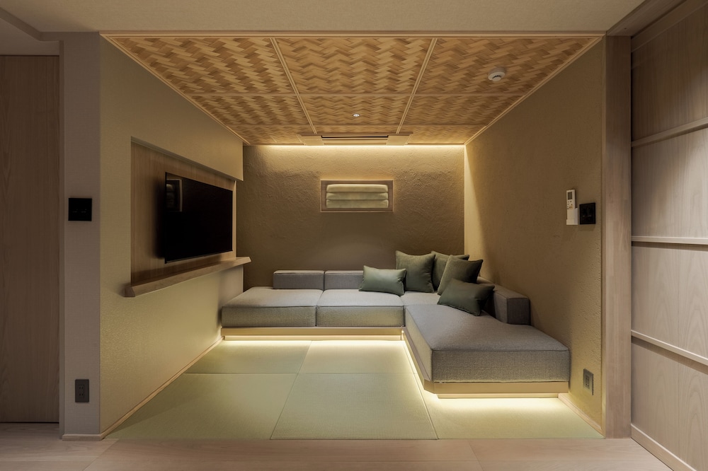 デラックス スイート 1 ベッドルーム シティビュー リビング エリア0 | MOKU KYOTO