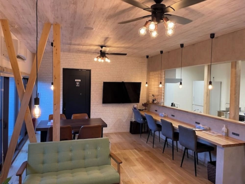 ハウス 1 ベッドルーム 禁煙 キッチン 客室内のダイニングエリア2 | TC1 岡谷駅トモズカフェアネックス