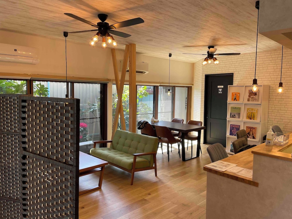 ハウス 1 ベッドルーム 禁煙 キッチン 客室内のダイニングエリア1 | TC1 岡谷駅トモズカフェアネックス