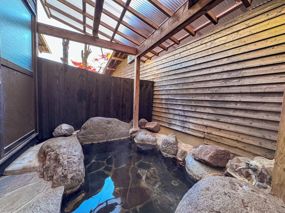 森(MORI) / 和室 / 露天風呂付き 禁煙 バスルーム0 | 旅館 ゆふもみじ