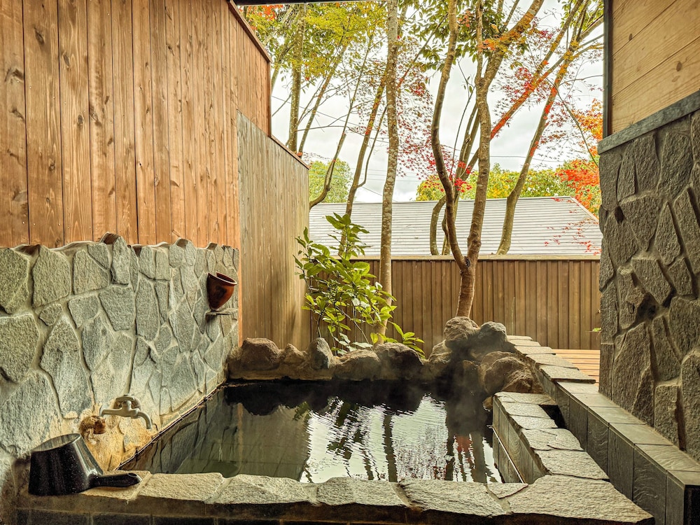 和(KAZU) / 和洋室 / 露天風呂付き 禁煙 バスルーム5 | 旅館 ゆふもみじ