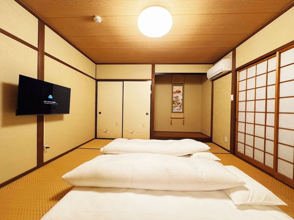 春(HARU) / 2F / 和室 / 外部風呂付き 禁煙 客室1 | 旅館 ゆふもみじ