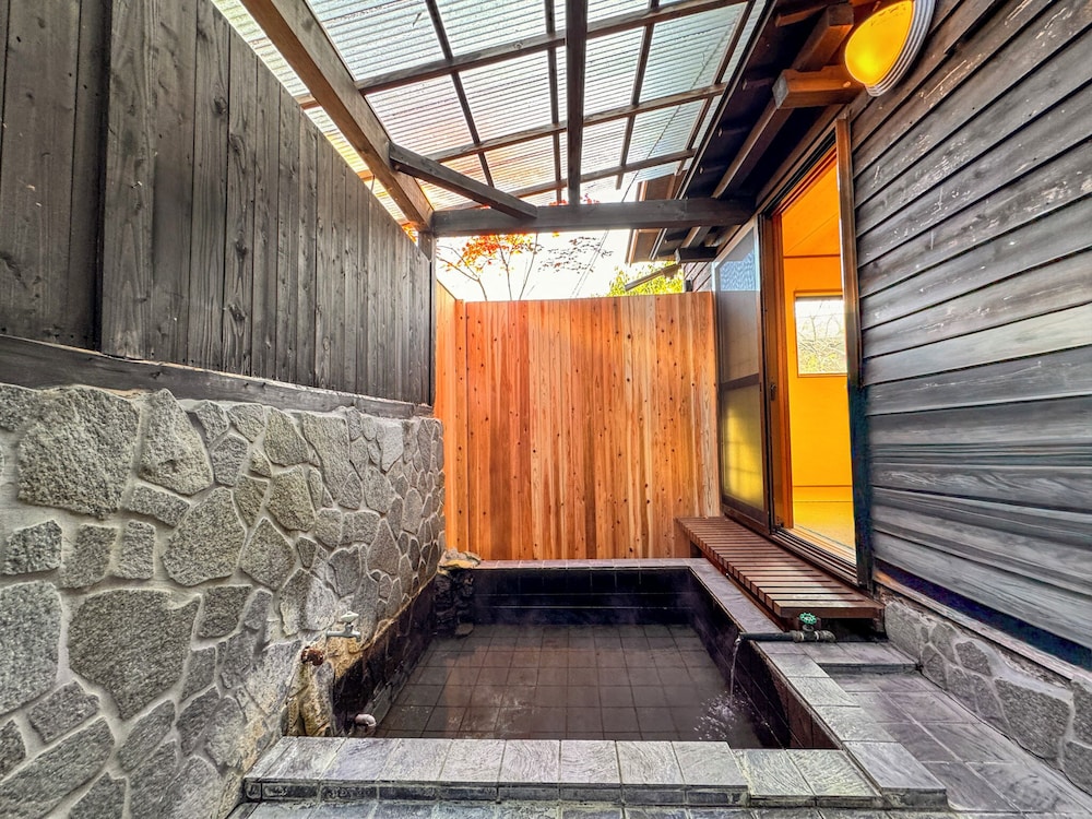 逢通(OMICHI) / 和室 / 露天風呂付き 禁煙 バスルーム4 | 旅館 ゆふもみじ