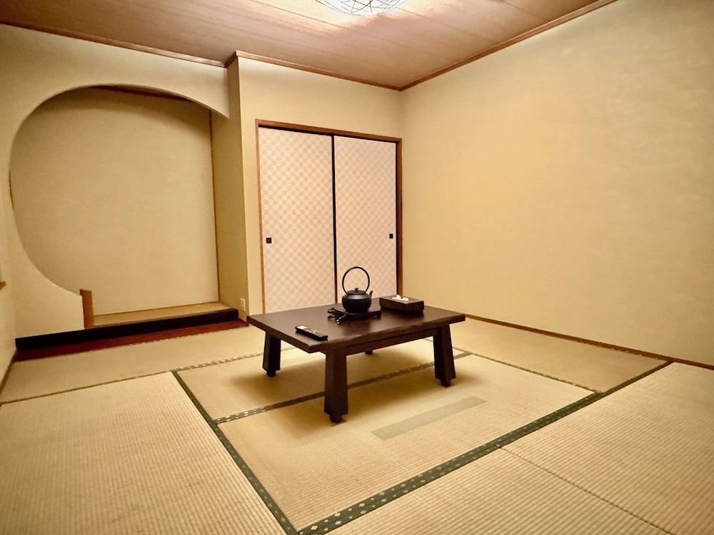 雲(UNN) / 和室 / 露天風呂付き 禁煙 客室3 | 旅館 ゆふもみじ