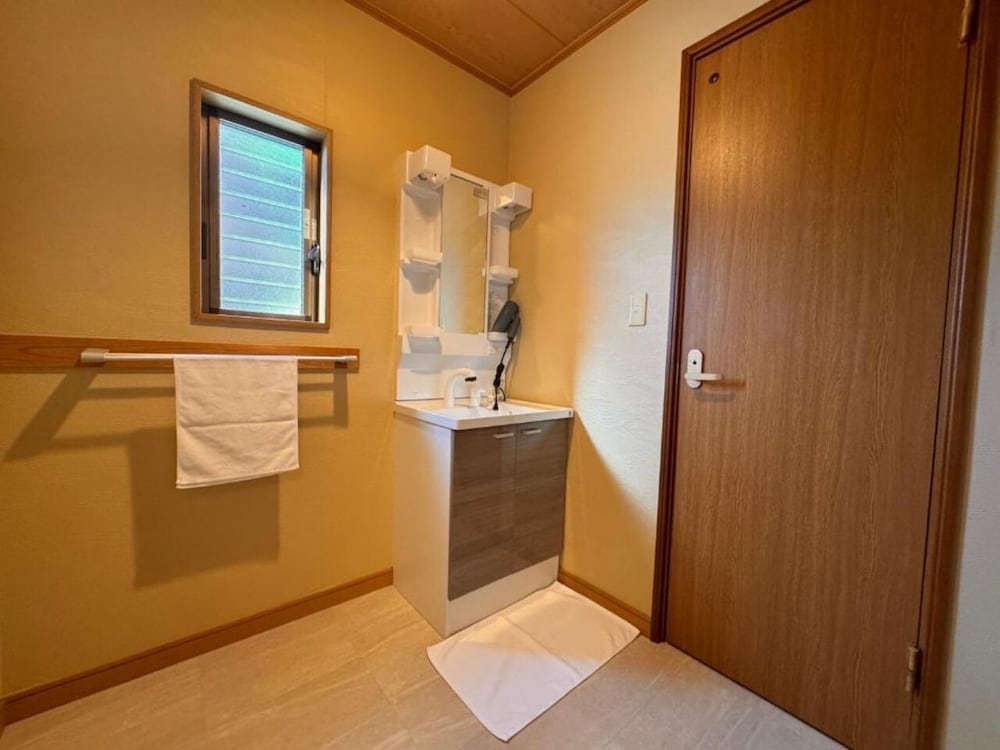 乃愛(NOA) / 2F / 和室・外部風呂付き 禁煙 バスルーム0 | 旅館 ゆふもみじ