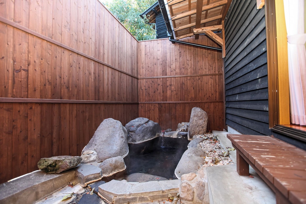 澪(MIO) / 和室 / 露天風呂付き 禁煙 バスルーム0 | 旅館 ゆふもみじ