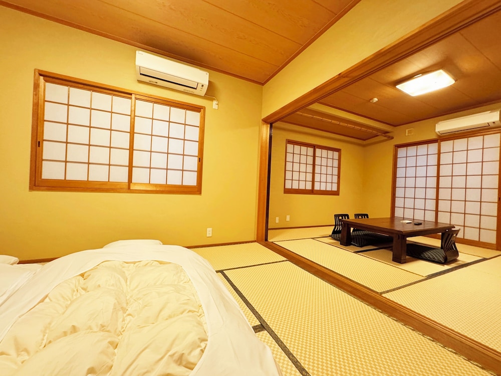 全(ZEN) / 和室 / 露天風呂付き 禁煙 客室5 | 旅館 ゆふもみじ