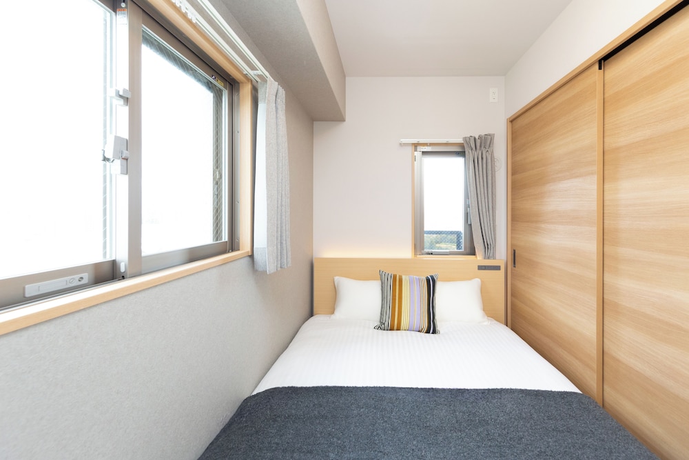 スーペリア トリプルルーム 客室8 | レジデンスホテル博多駅南