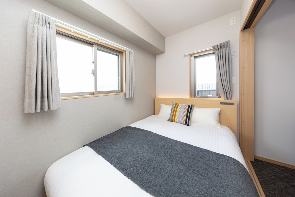 スーペリア トリプルルーム 客室6 | レジデンスホテル博多駅南