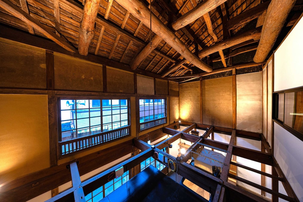 米勝別邸 古民家 二階専有 (フロント施設から220m) 客室4 | 中尾甚六HOTEL