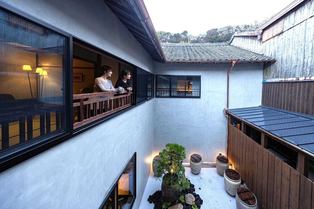 米勝別邸 古民家 二階専有 (フロント施設から220m) 客室2 | 中尾甚六HOTEL