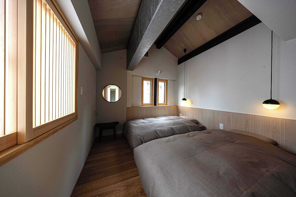 浦田別邸 古民家 一棟貸し (フロント施設から110m) 客室1 | 中尾甚六HOTEL